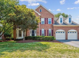 6170 Hidden Canyon Rd, Centreville, VA 20120