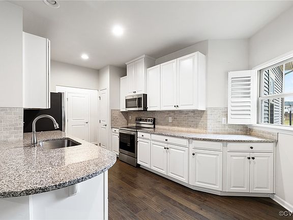 4th image of 7962 Wistar Woods Ct