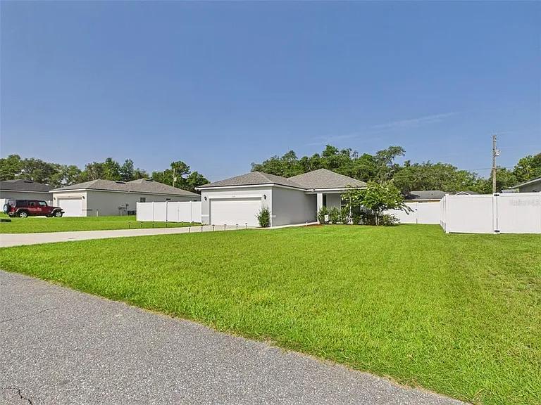 15110 SW 43rd Avenue Rd — Photo 24