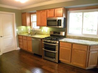 36509 Ridge Rd, Willoughby, OH 44094