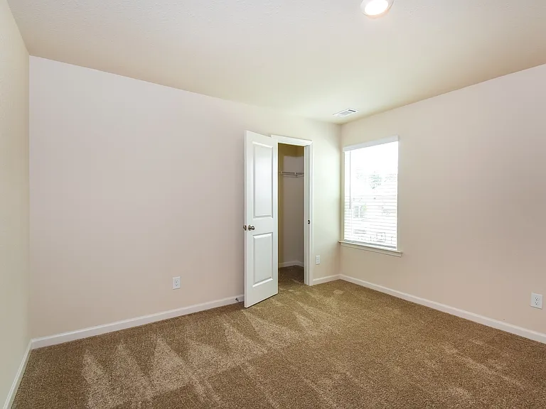 132 Innis Brook Cir — Photo 11