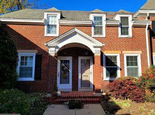 (Undisclosed Address), Arlington, VA 22206