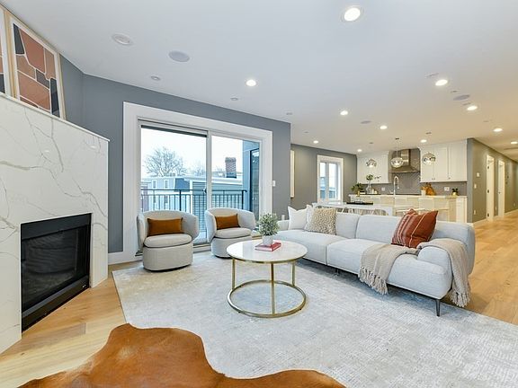 2nd image of 510-512 Dorchester Ave #4R