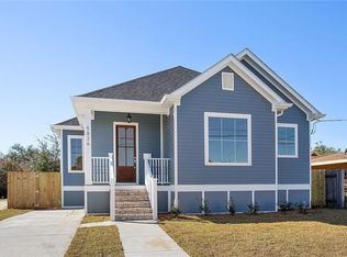 5826 Debore Dr, New Orleans, LA 70126
