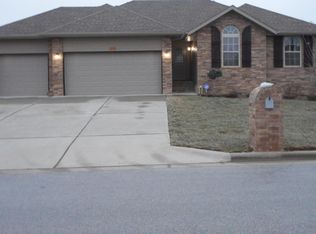 5236 S Winsor Dr, Battlefield, MO 65619