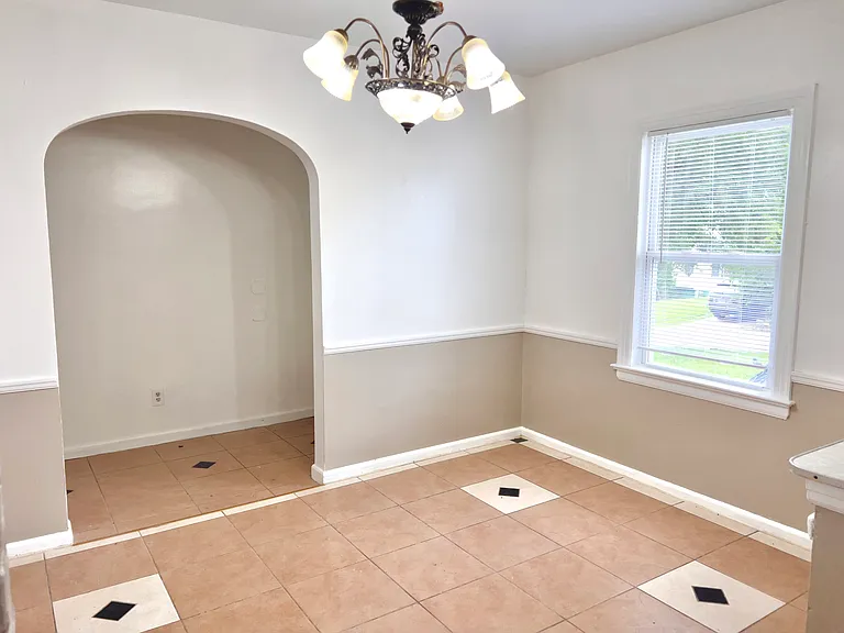 509 Royal Ave — Photo 17