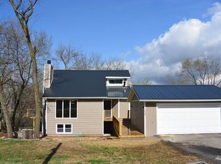 1024 Rogers Pl, Lawrence, KS 66049