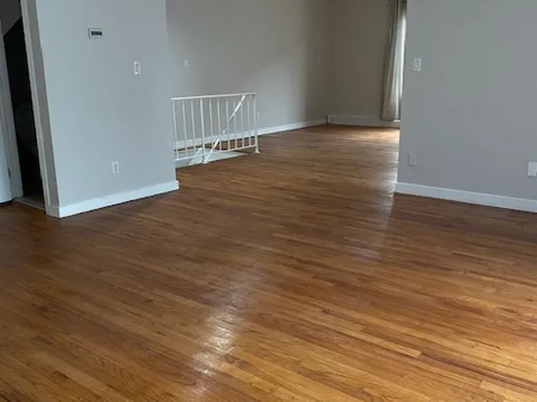 233 Myrtle Avenue image 8 of 34