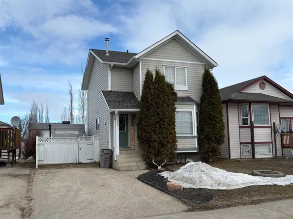 9006 S 63rd Ave, Grande Prairie, AB T8W 2M3