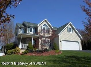 29 Makara Dr, Drums, PA 18222