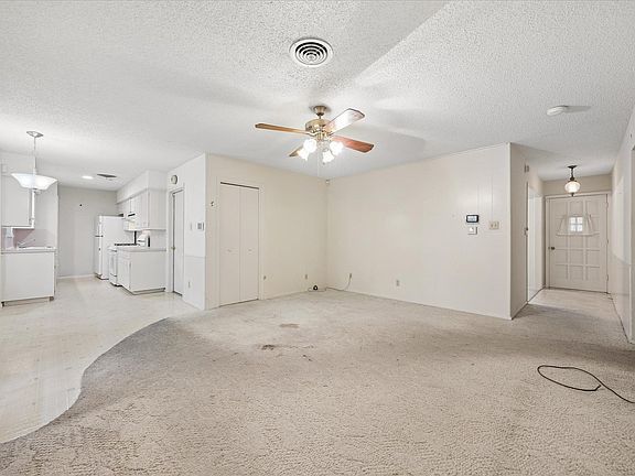 5th image of 1815 Parkside Ln