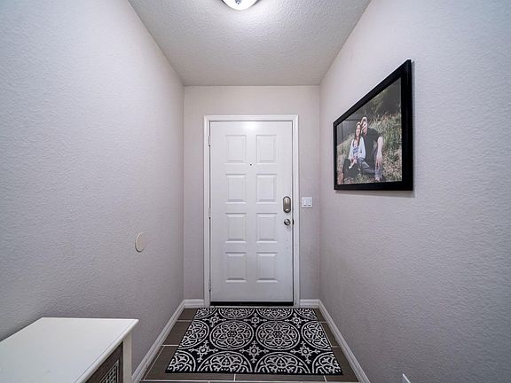 4th image of 3639 W Fairview Ln