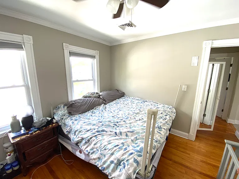 33 Knoll St #2 — Photo 14