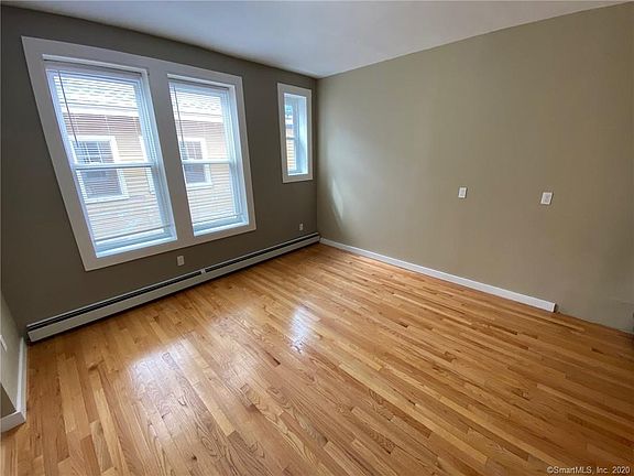 5th image of 374 Orchard St #7