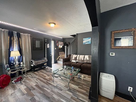 5th image of 576 Hedden Ave