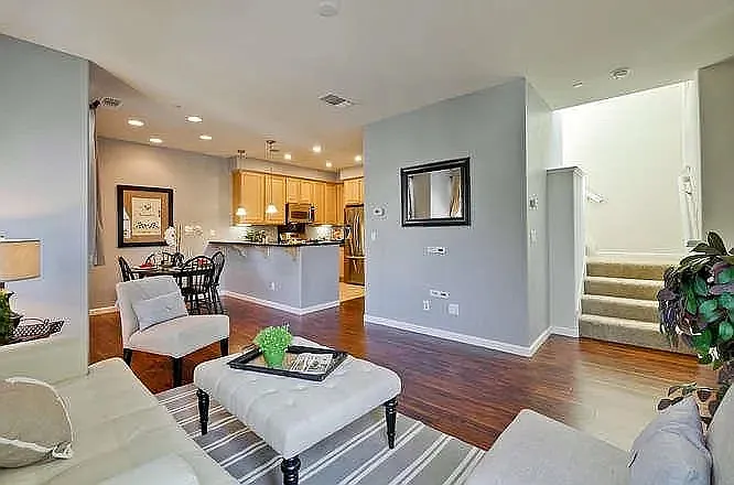 1217 Sierra Madres Ter — Photo 1