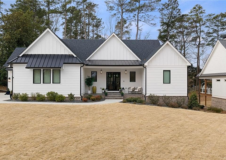 1st image of 4226 S Berkeley Lake Rd NW