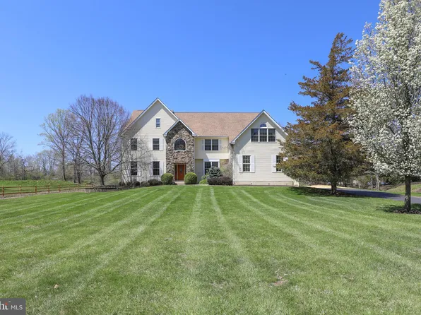 4672 Watson Dr, Doylestown, PA 18902