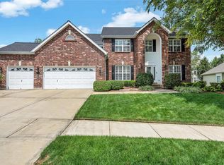 155 Greycliff Manor Dr, Saint Louis, MO 63129
