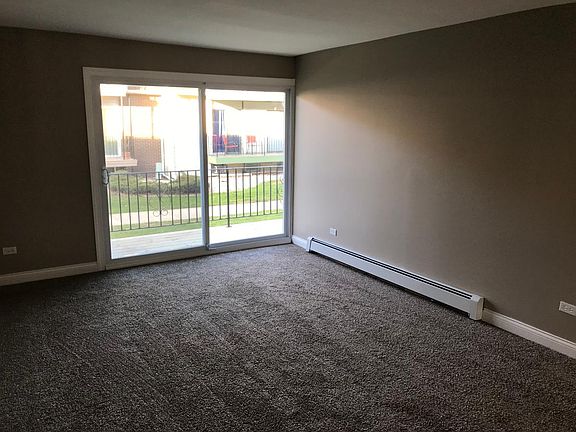 3rd image of 5645 Saint James Ct APT 1E