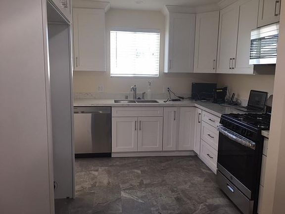 5th image of 6211 Carpenter Ave