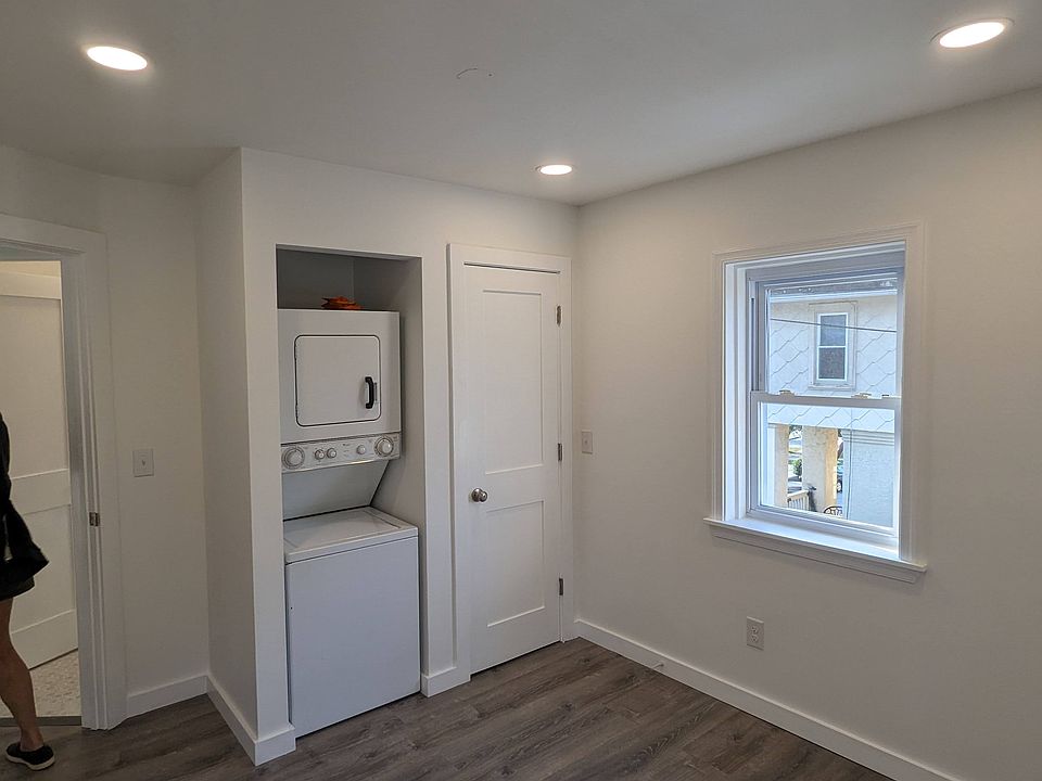 1st image of 120 N Willow St Floor 2