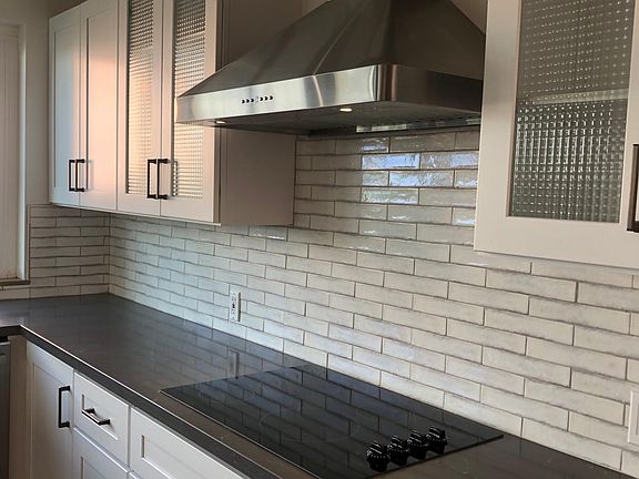 Kitchen/ granite tops