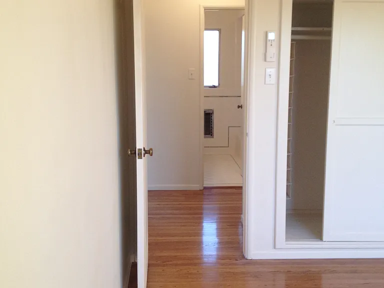 310 Mockingbird Ln #E — Photo 16