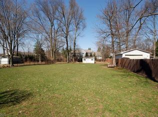 18 Kline Pl, Berkeley Heights, NJ 07922