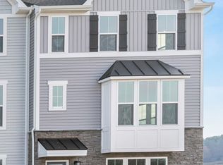 1195 Olivia Dr N, Oakdale, PA 15071