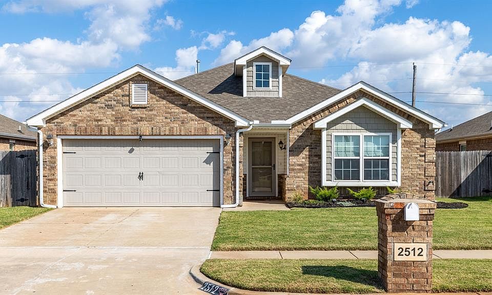 1st image of 2512 Canyon Creek Dr
