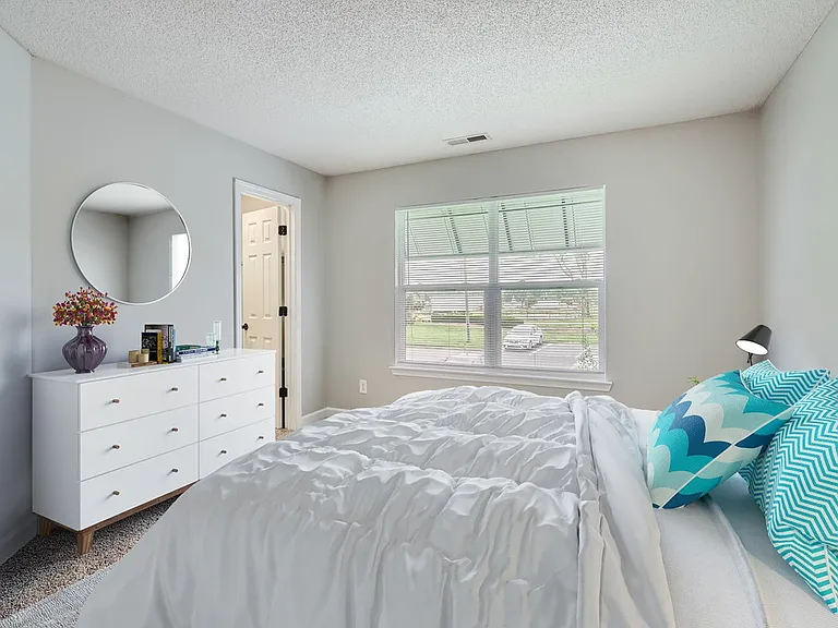 Rise Matthews Pointe — Photo 15