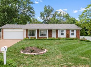 504 Marie Ln, Ballwin, MO