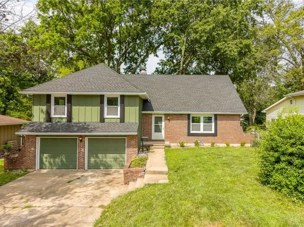 1006 SW Orrington Pl, Lees Summit, MO 64081