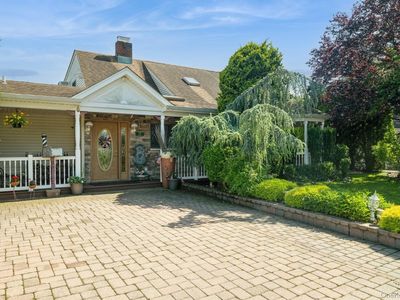 17 Piper Lane, Levittown, NY, 11756