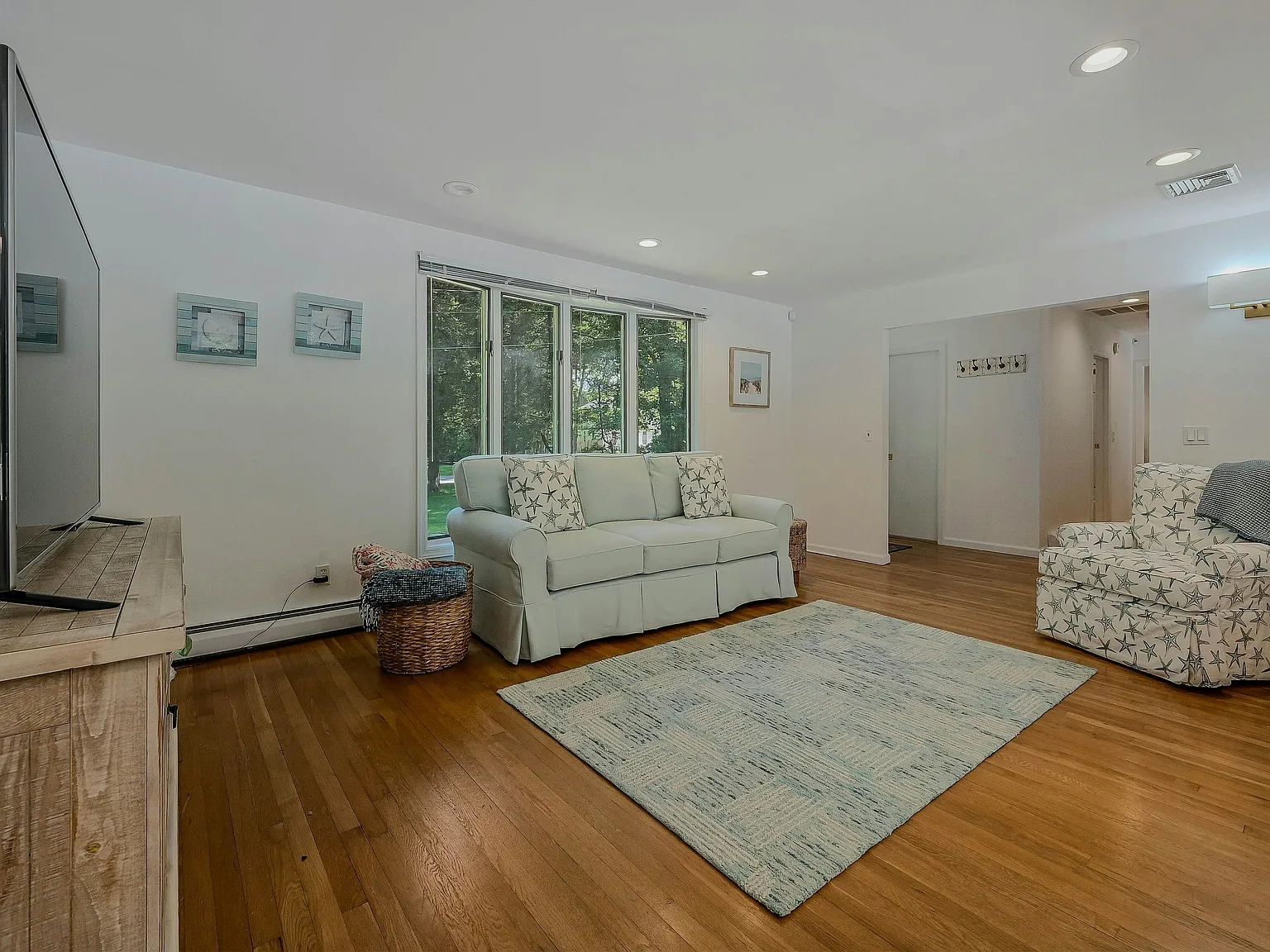 Easy Living Beach House — Photo 4