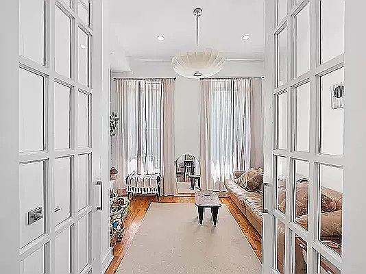1st image of 60 Greenwich Ave #7