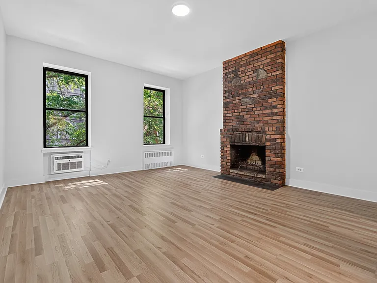 151 W 87th St #2D — Photo 3