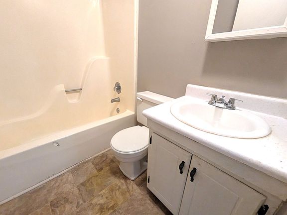 4th image of 2231 Jonathan Dr NW Unit C