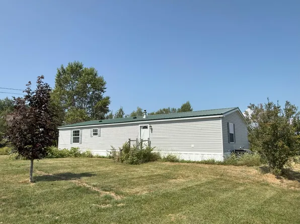 4 Moulton Hill Lane, Thorndike, ME 04986