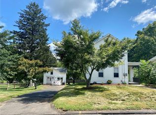 60 Ridge Rd, Middletown, CT 06457