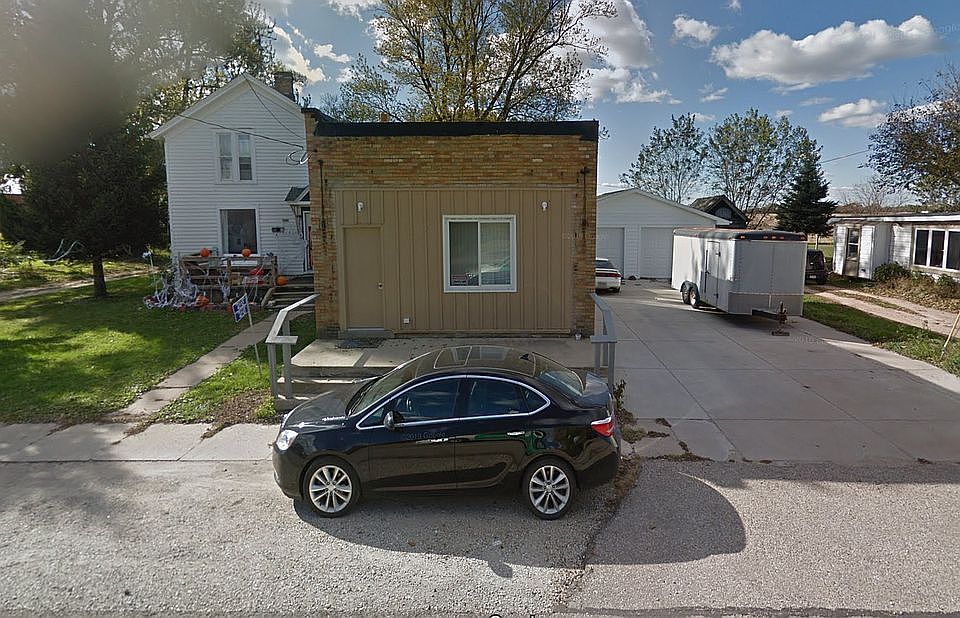 1st image of 4232 S Beaumont Ave