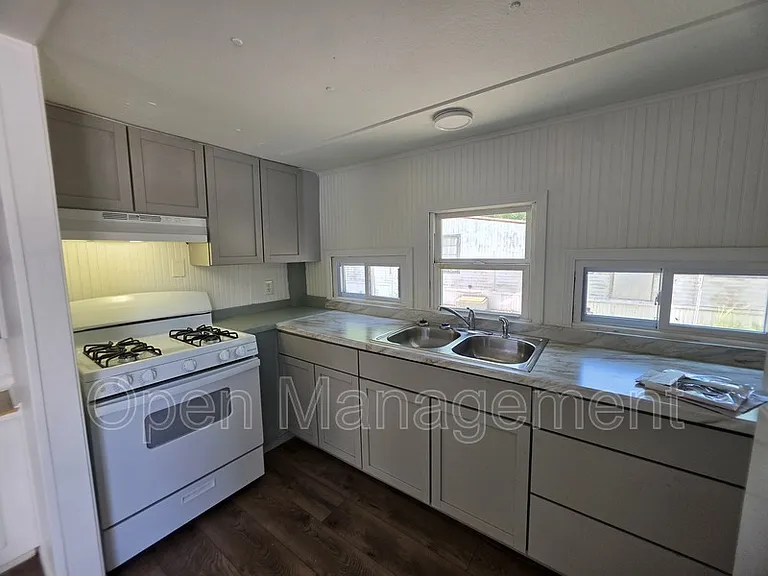2668 Chateau Dr #36 — Photo 18