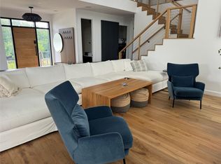 125 Ocean Rd, Ocean Beach, NY 11770