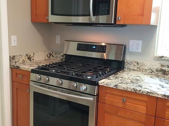 5th image of 1729 Brentwood Dr