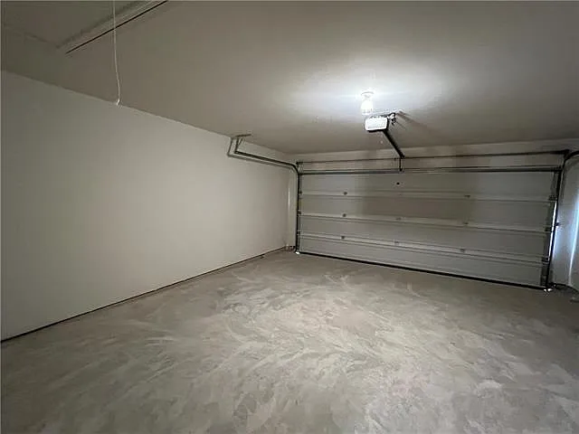 513 Fox Glen Cv — Photo 9