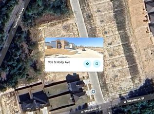 932 S Holly Ave, Sherman, TX 75092