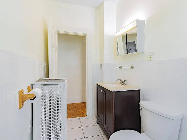 48 Burt St #2 — Photo 12