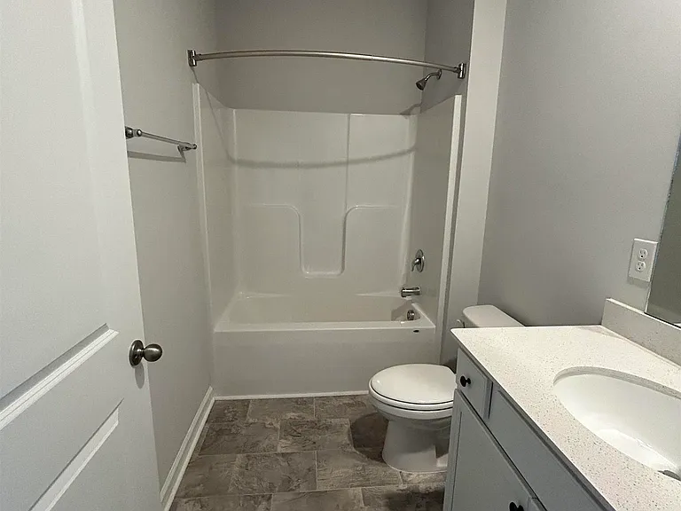 129 Canonbury Dr — Photo 27