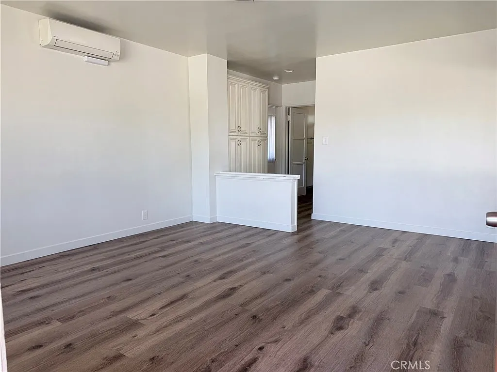 1 bed, 650 sqft, $2,000 — Photo 3